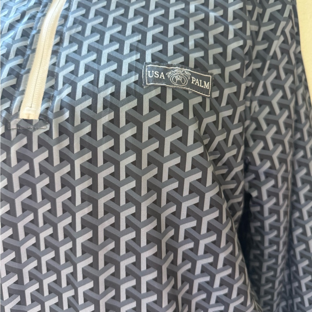 Black And Gray Patterned Pullover - image 3